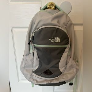 The North Face Pivoter Backpack 🎒